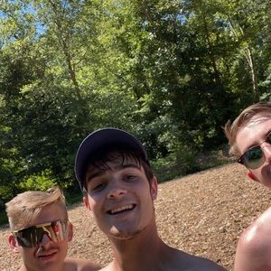 Meet your Posher, Zedra